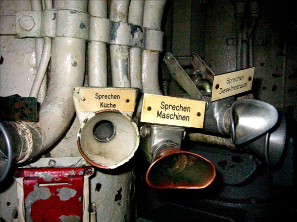 Picture of the voice communication device on the U-505 in Chicago.