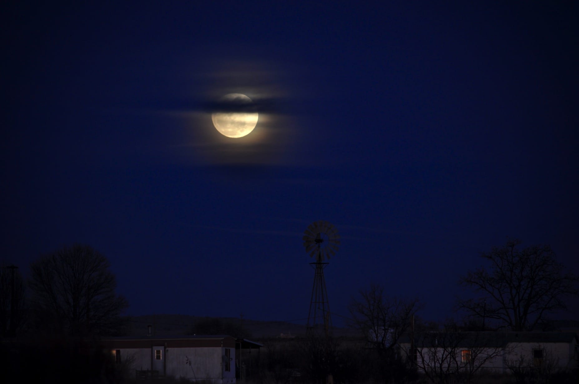 Blue moon rising 32401356083 o